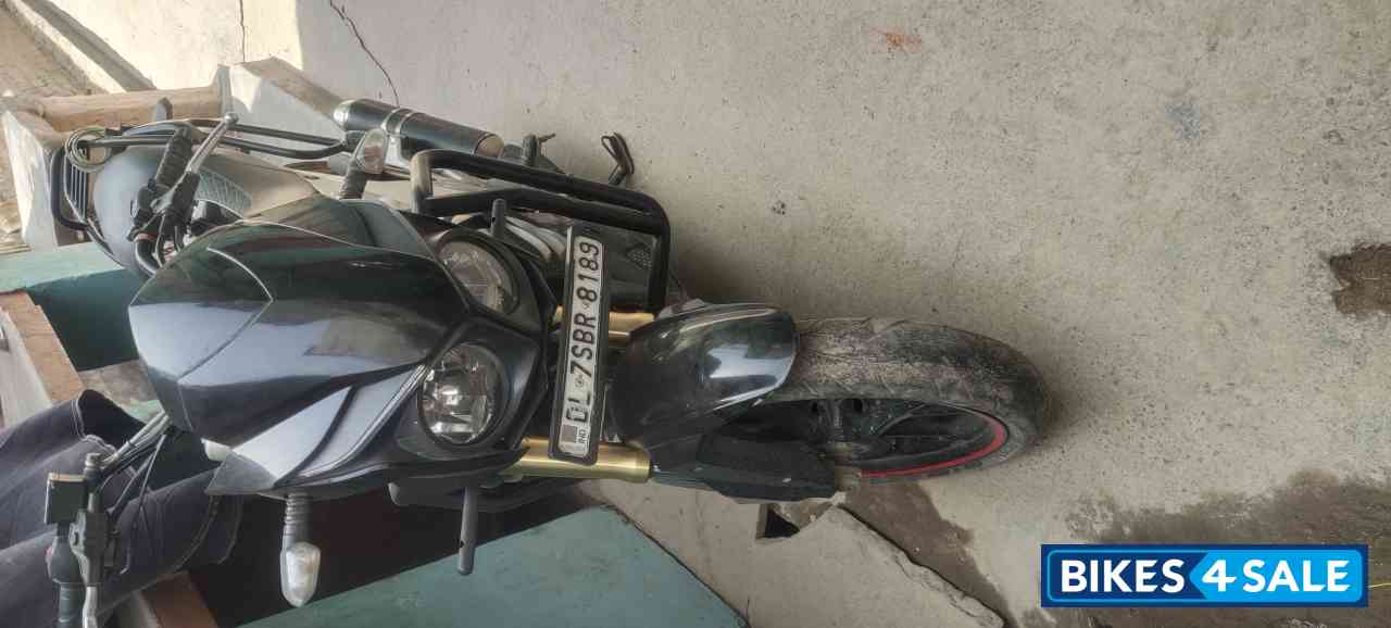 Mahindra Mojo