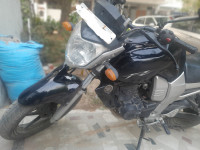 Black Yamaha FZ16