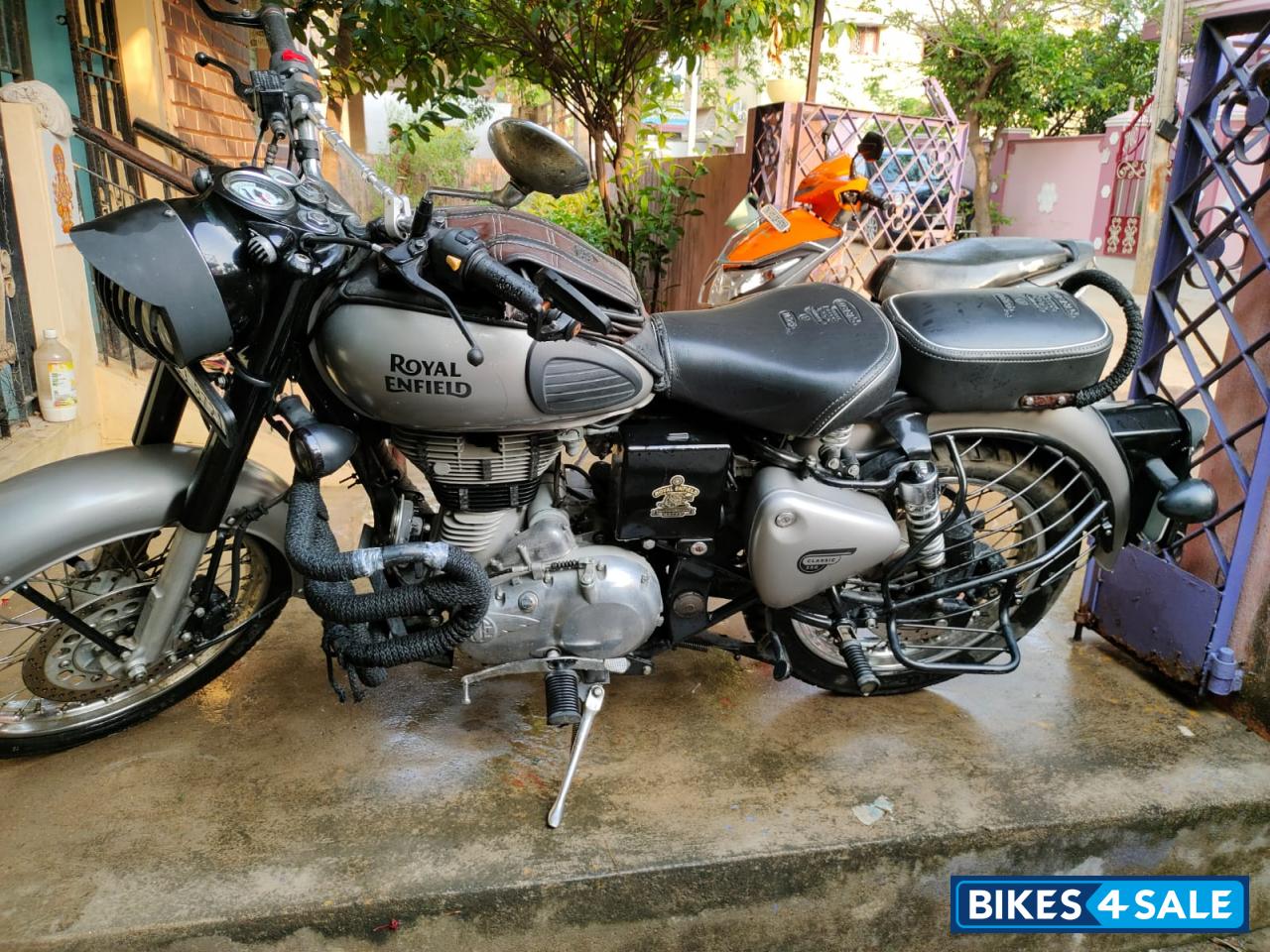 Royal Enfield Classic 350