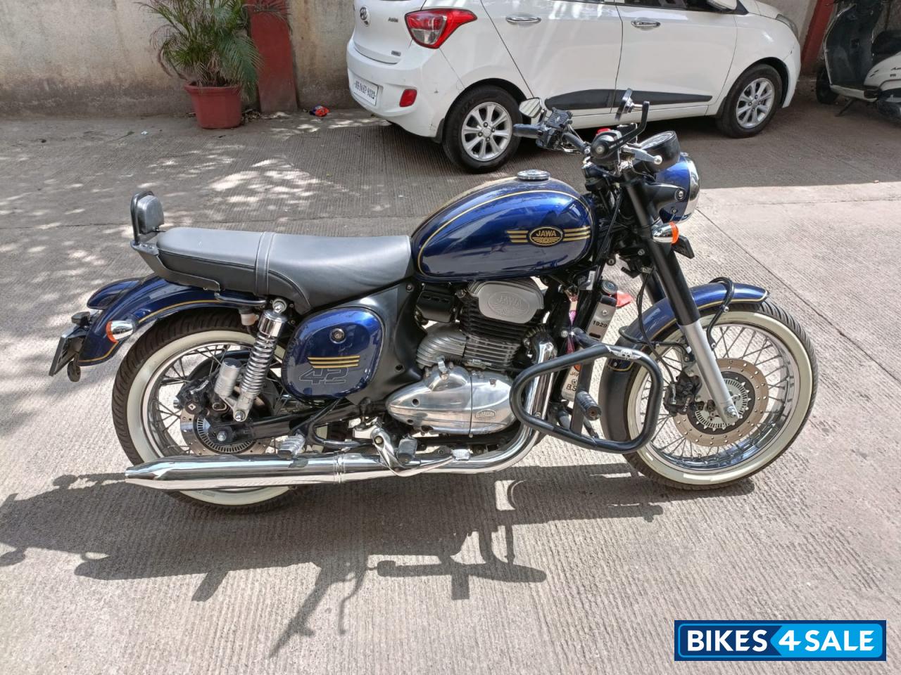 Nebula Blue Jawa forty two BS6