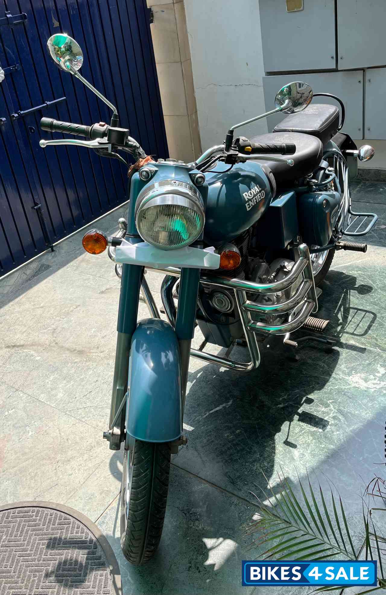 Squadron Blue Royal Enfield Classic Squadron Blue Squadron Blue Royal Enfield Classic Squadron Blue