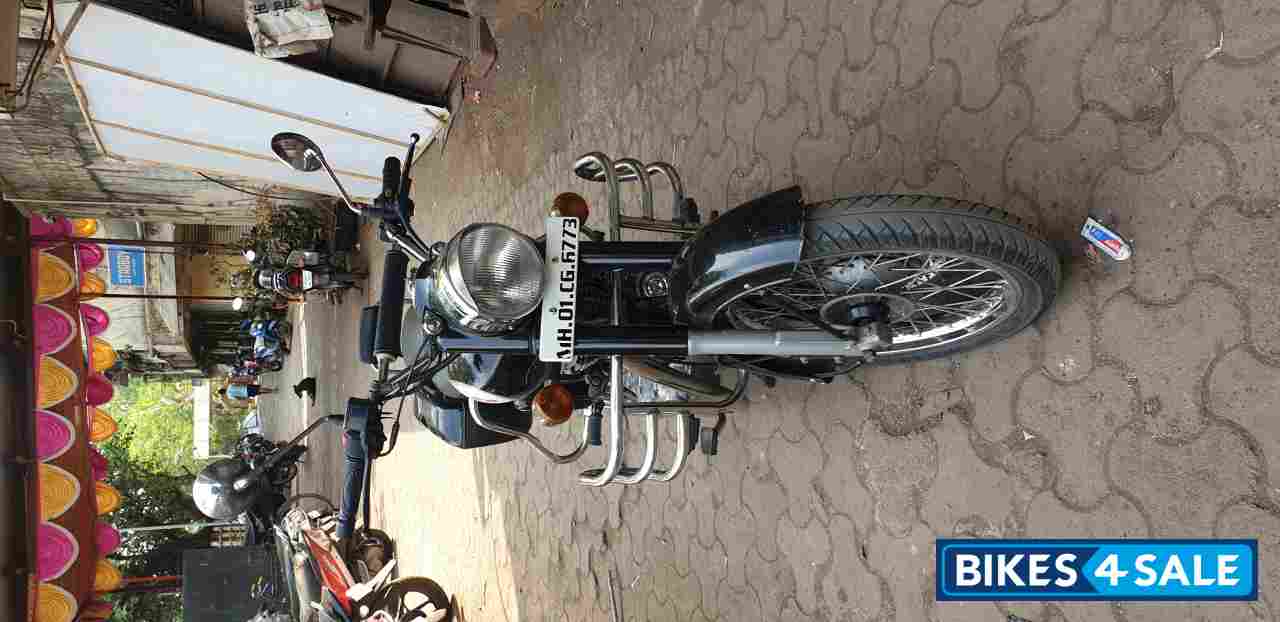 Black Royal Enfield Classic 350