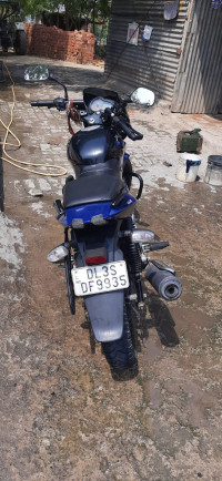Bajaj Pulsar 180