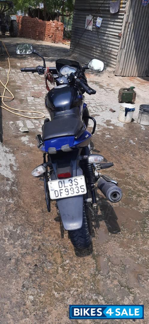 Bajaj Pulsar 180