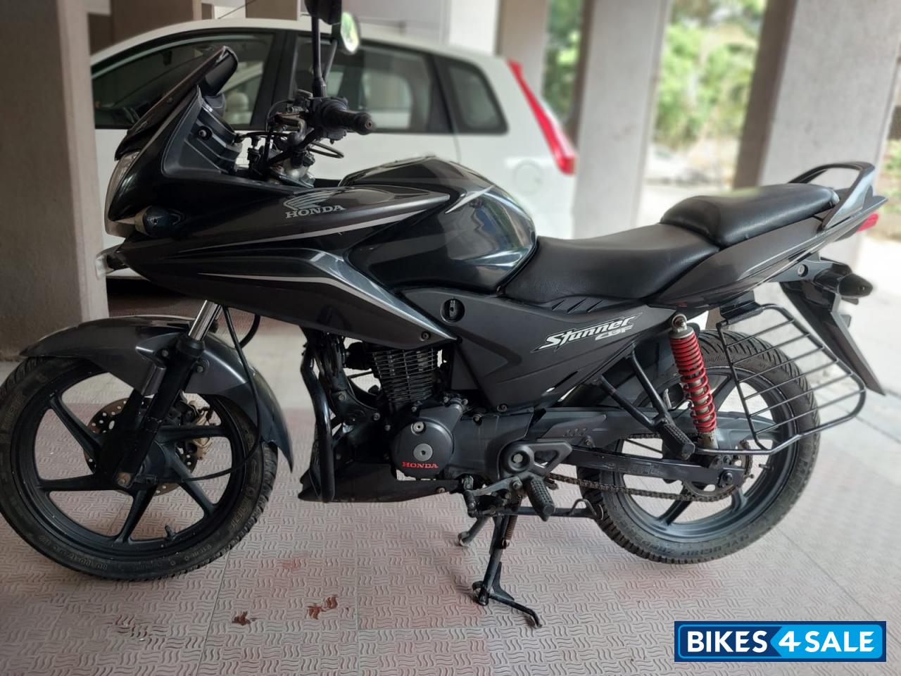 Black Honda CBF Stunner Black Honda CBF Stunner