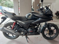 Black Honda CBF Stunner