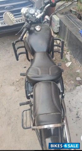 Black Royal Enfield Classic 350 Black Royal Enfield Classic 350