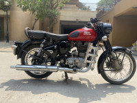 Redditch Red Royal Enfield Classic 350 Redditch Red