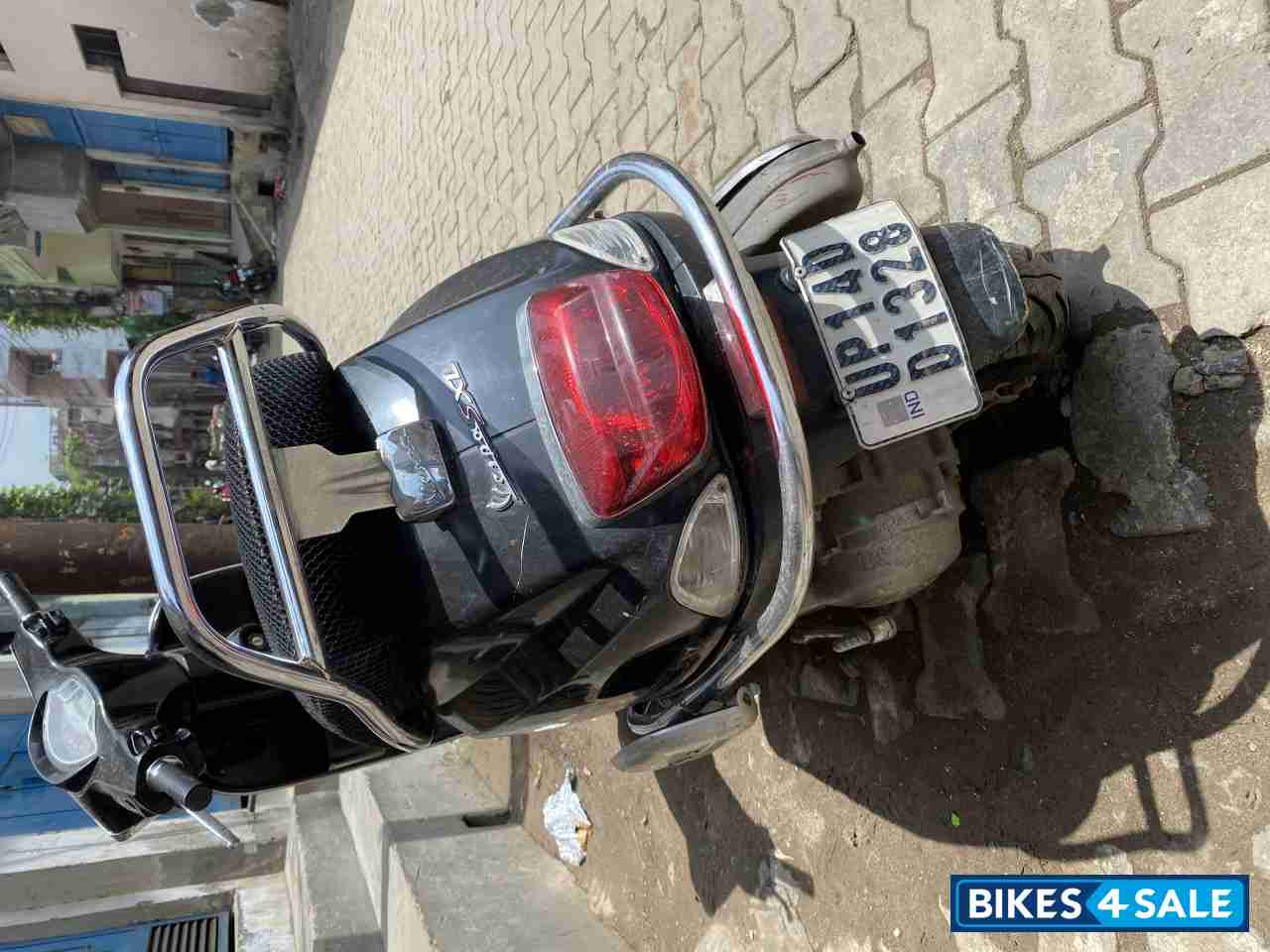 Matt Black Bajaj  Vespa sxl 125