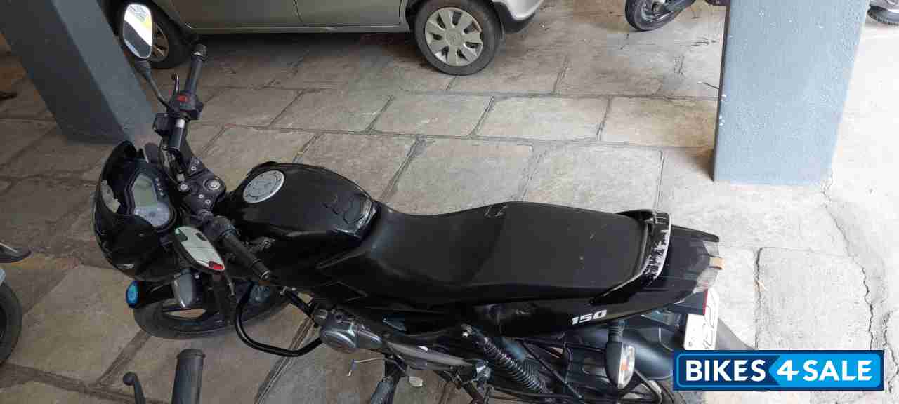 Black Bajaj Pulsar 150 DTSi