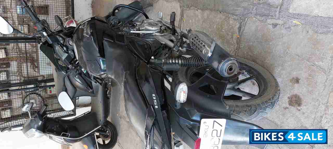 Black Bajaj Pulsar 150 DTSi