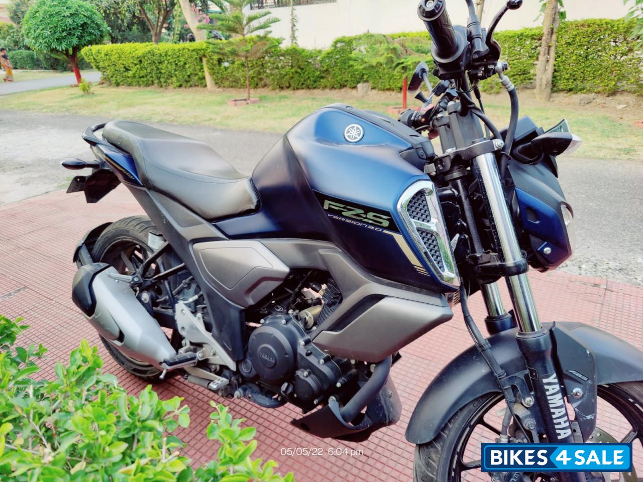 Matt Blue Yamaha FZ-S