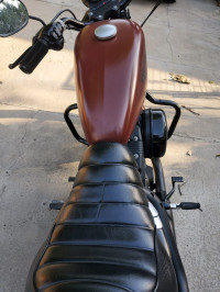 Brown Harley Davidson Iron 883