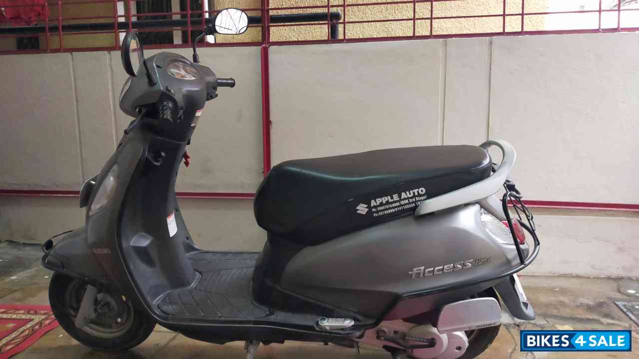 Grey Suzuki Access 125