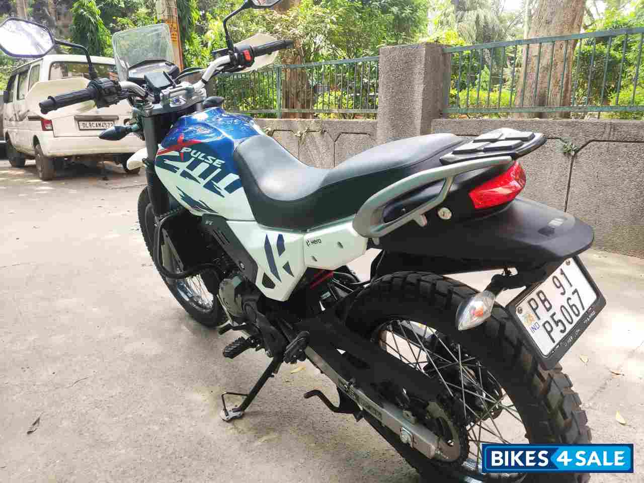 Metallic Nexus Blue Hero Xpulse 200 4V Metallic Nexus Blue Hero Xpulse 200 4V