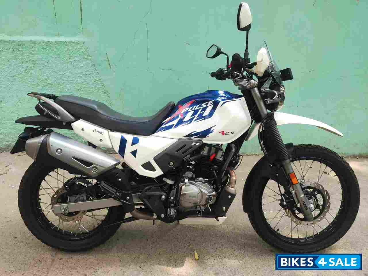 Metallic Nexus Blue Hero Xpulse 200 4V Metallic Nexus Blue Hero Xpulse 200 4V