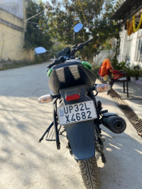 Bajaj Pulsar 125 Split Seat