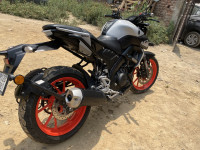 Ice Fluo Yamaha MT-15 BS6