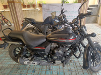 Bajaj Avenger Street 220