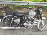 Gunmetal Grey Royal Enfield Classic Gunmetal Grey