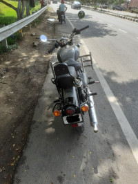 Gunmetal Grey Royal Enfield Classic Gunmetal Grey
