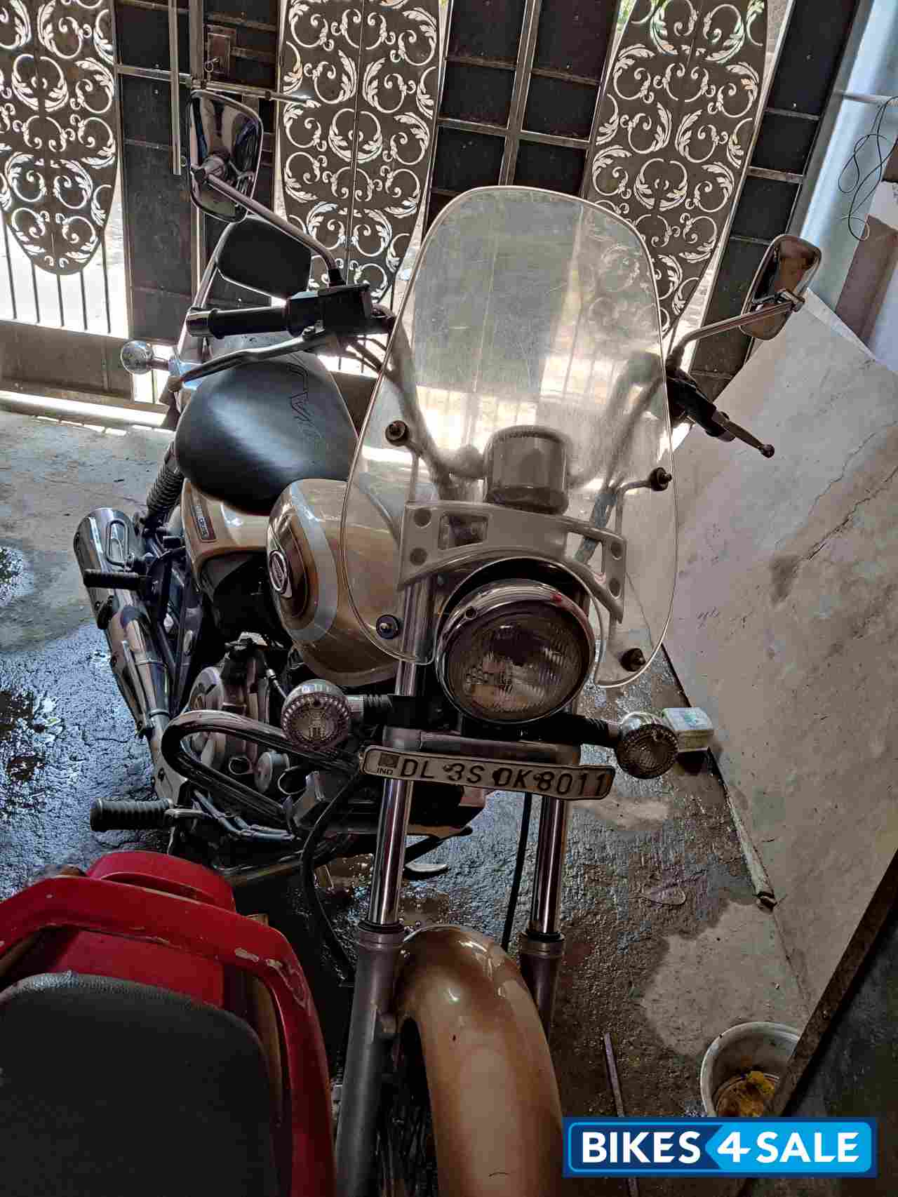 Bajaj Avenger 220 DTS-i