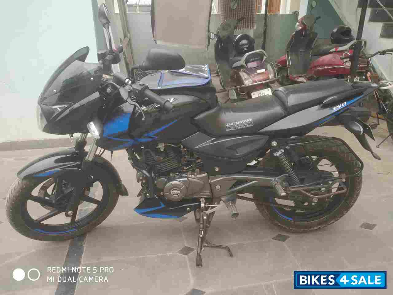 Bajaj Pulsar 150 Twin Disc