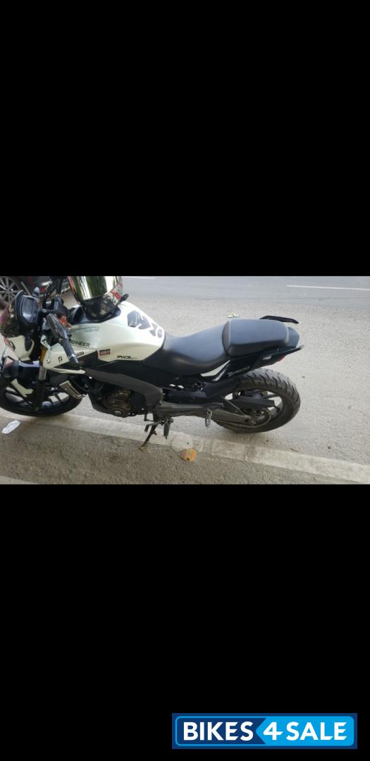 Bajaj Dominar 400 Disc