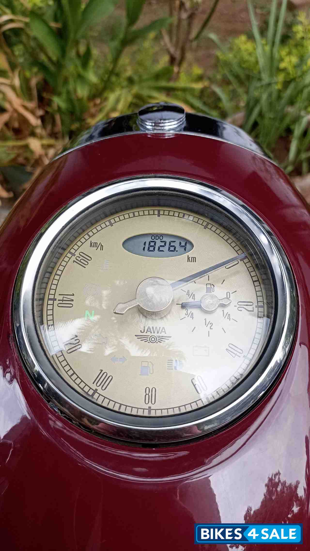 Jawa  Classic 300 dual disc ABS