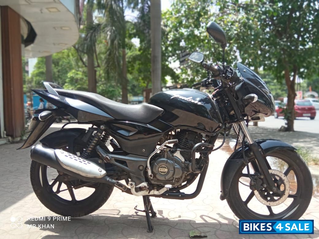 Bajaj Pulsar 125 Neon BS6