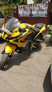Bajaj Pulsar RS 200 2015 Model