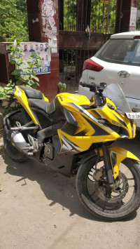 Bajaj Pulsar RS 200