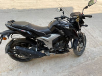 TVS Apache RTR 160 4V