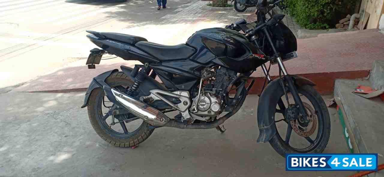 Bajaj Pulsar 135LS