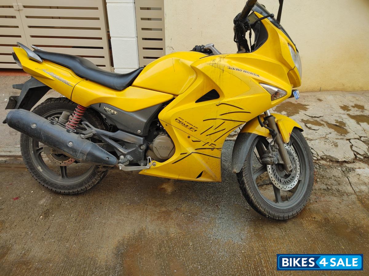 Yellow Hero Karizma ZMR