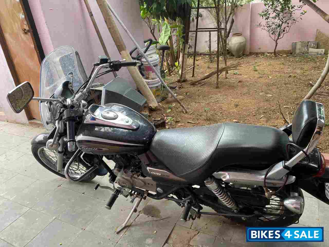 Bajaj Avenger Cruise 220