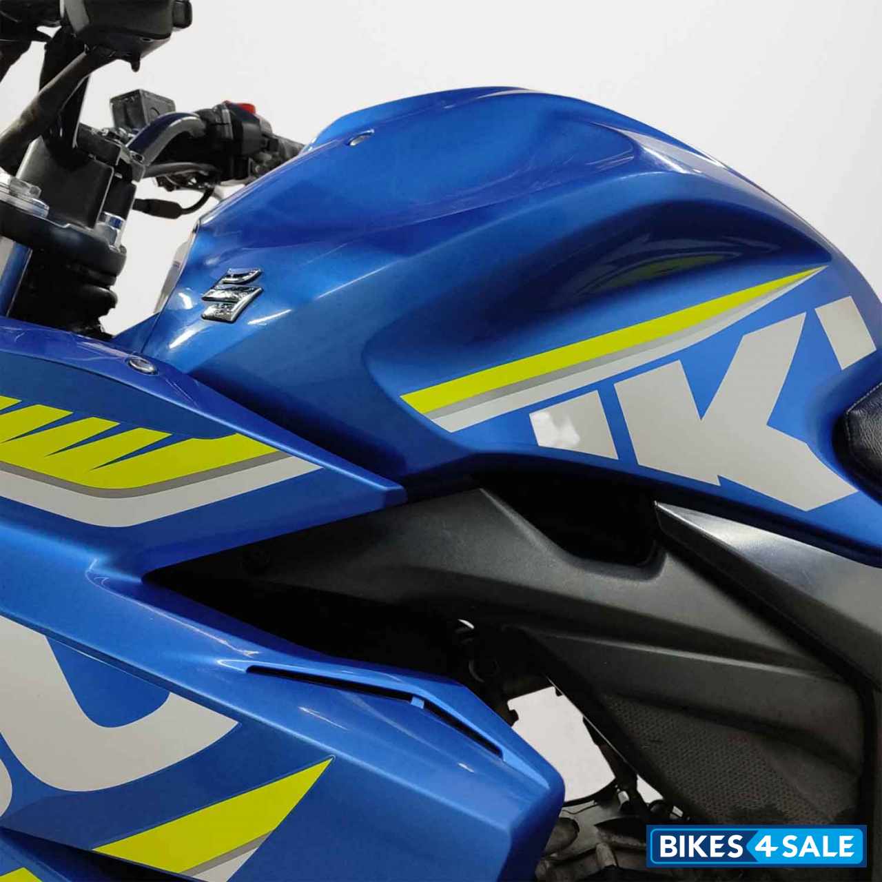 Suzuki Gixxer SF