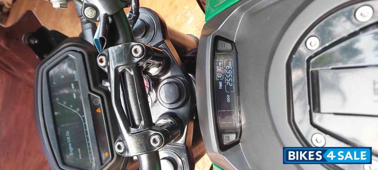 Green Bajaj Dominar 400 ABS BS6