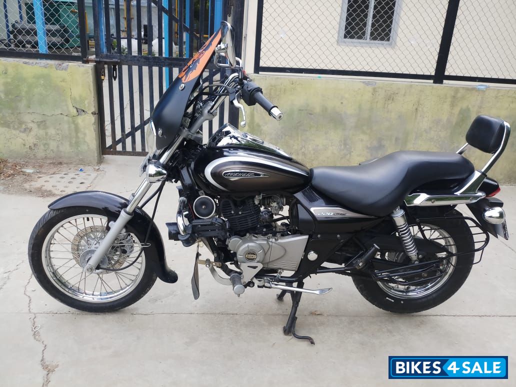 Bajaj Avenger Cruise 220