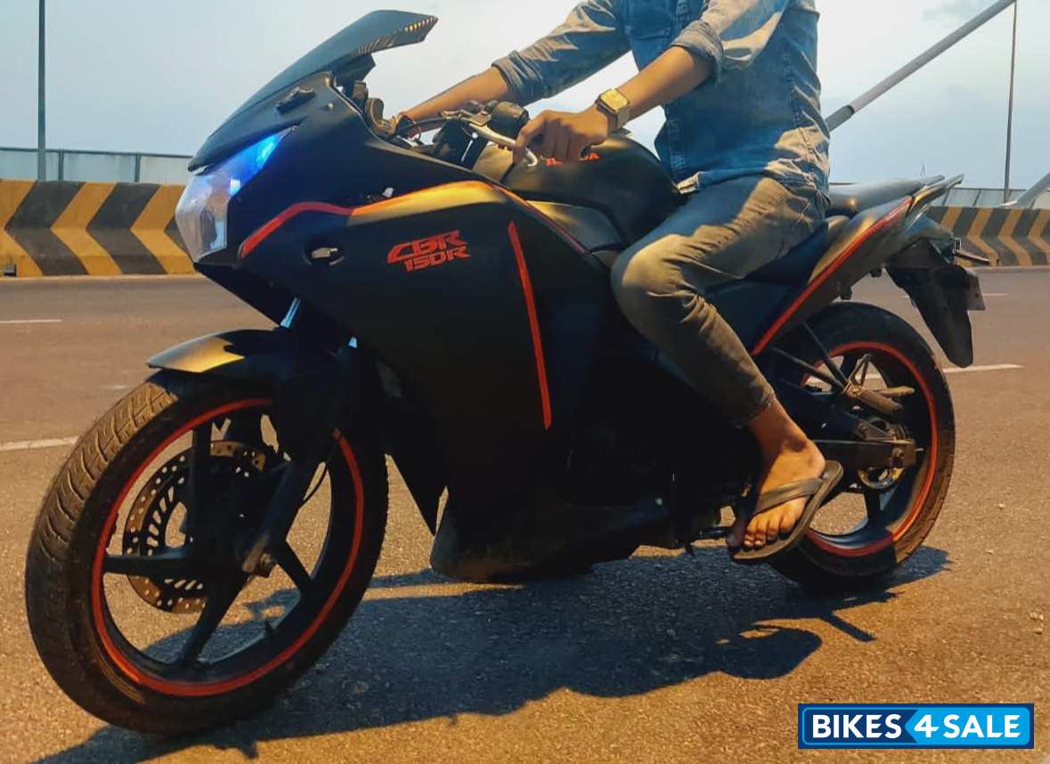 Honda CBR 150R