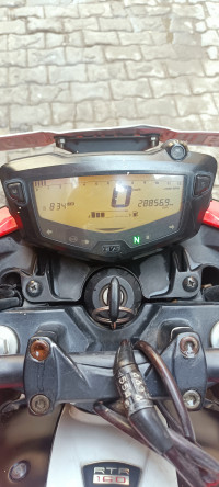 Red TVS Apache RTR 160 4V