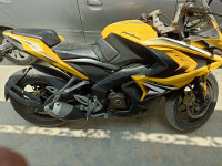 Yellow Bajaj Pulsar RS 200 ABS