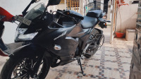 Matt Black Suzuki Gixxer SF 250