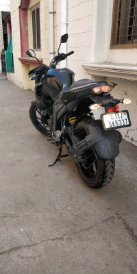 Yamaha FZ25