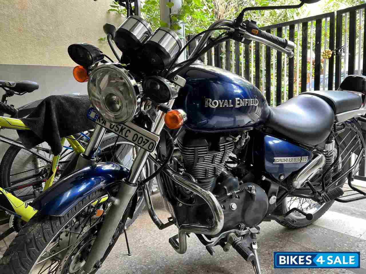 Royal Enfield Thunderbird 350 Royal Enfield Thunderbird 350