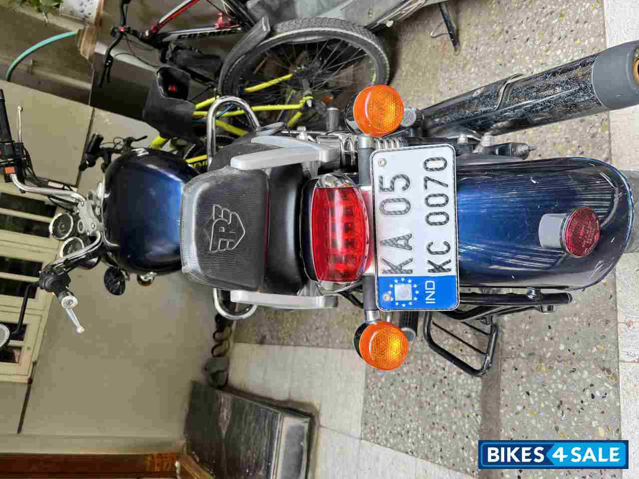 Royal Enfield Thunderbird 350 Royal Enfield Thunderbird 350