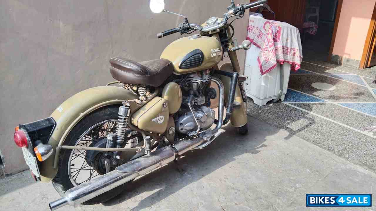 Royal Enfield Classic Desert Storm