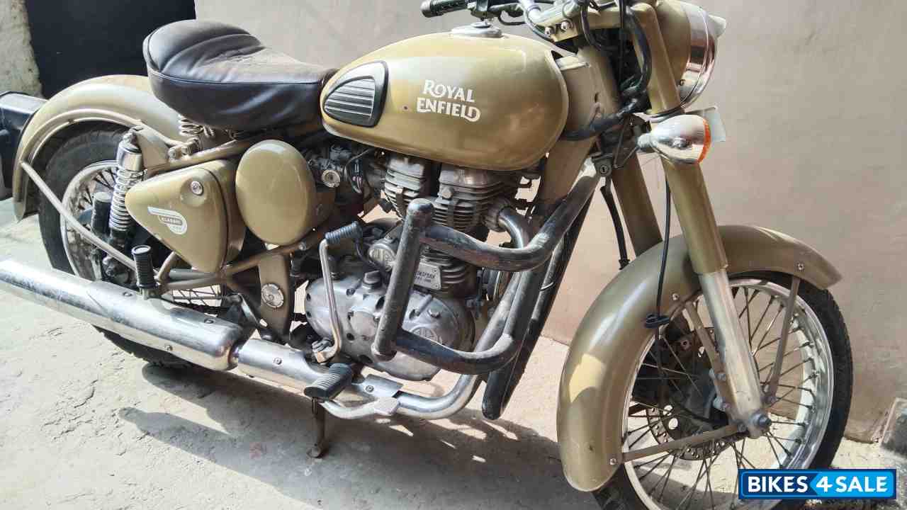 Royal Enfield Classic Desert Storm