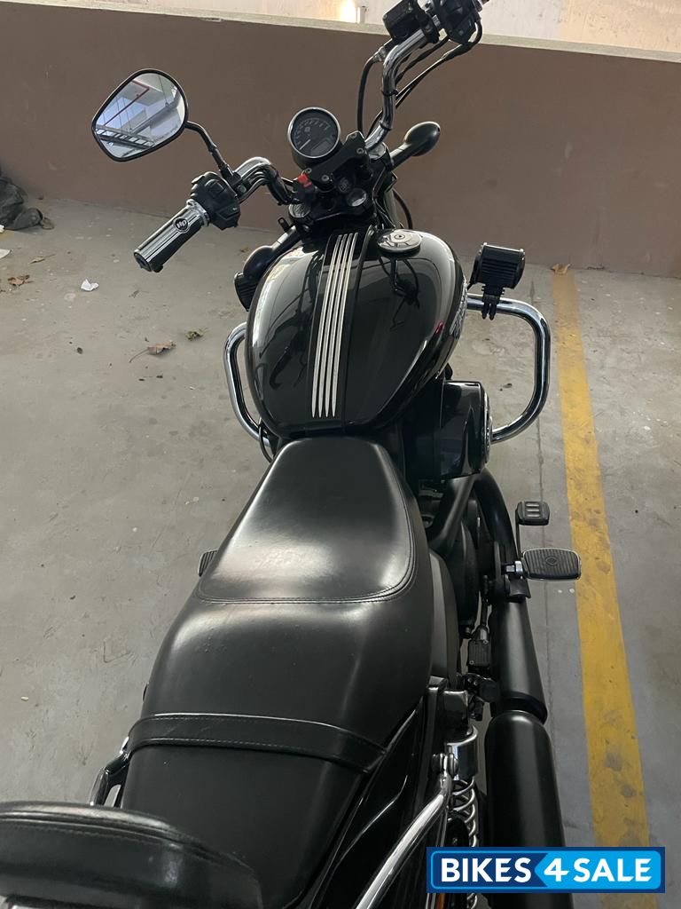 Vivid Black Harley Davidson Street 750