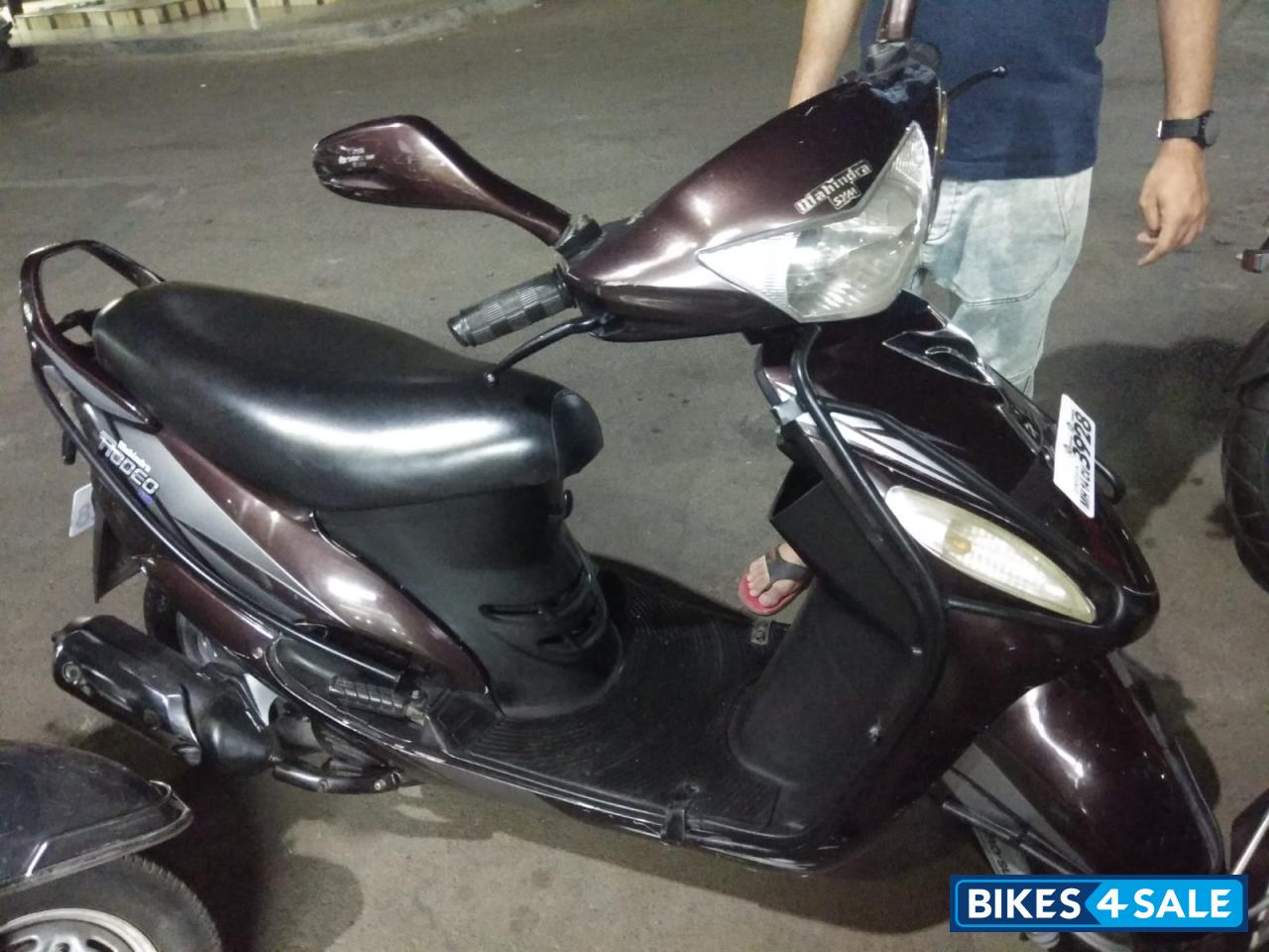 Brown Mahindra Rodeo